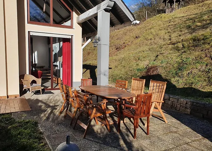 Großes Sauerburgblick Villa *