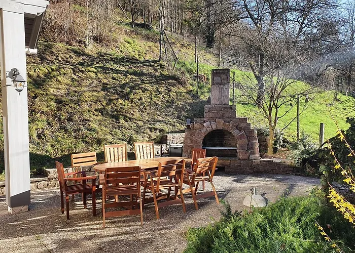 Grosses Sauerburgblick Villa